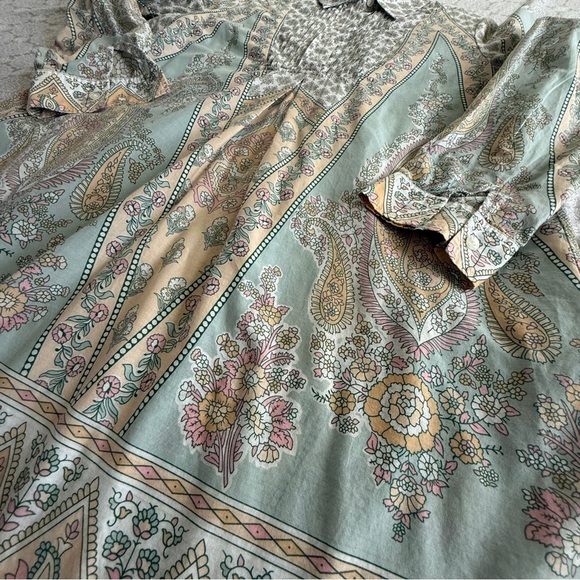 Soft Surroundings Tabitha by Pastel Paisley Floral Tunic Blouse Size M - Picture 6 of 10